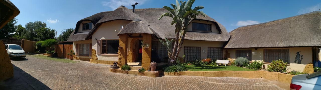 All Over Africa Guest House Kempton Park Kültér fotó