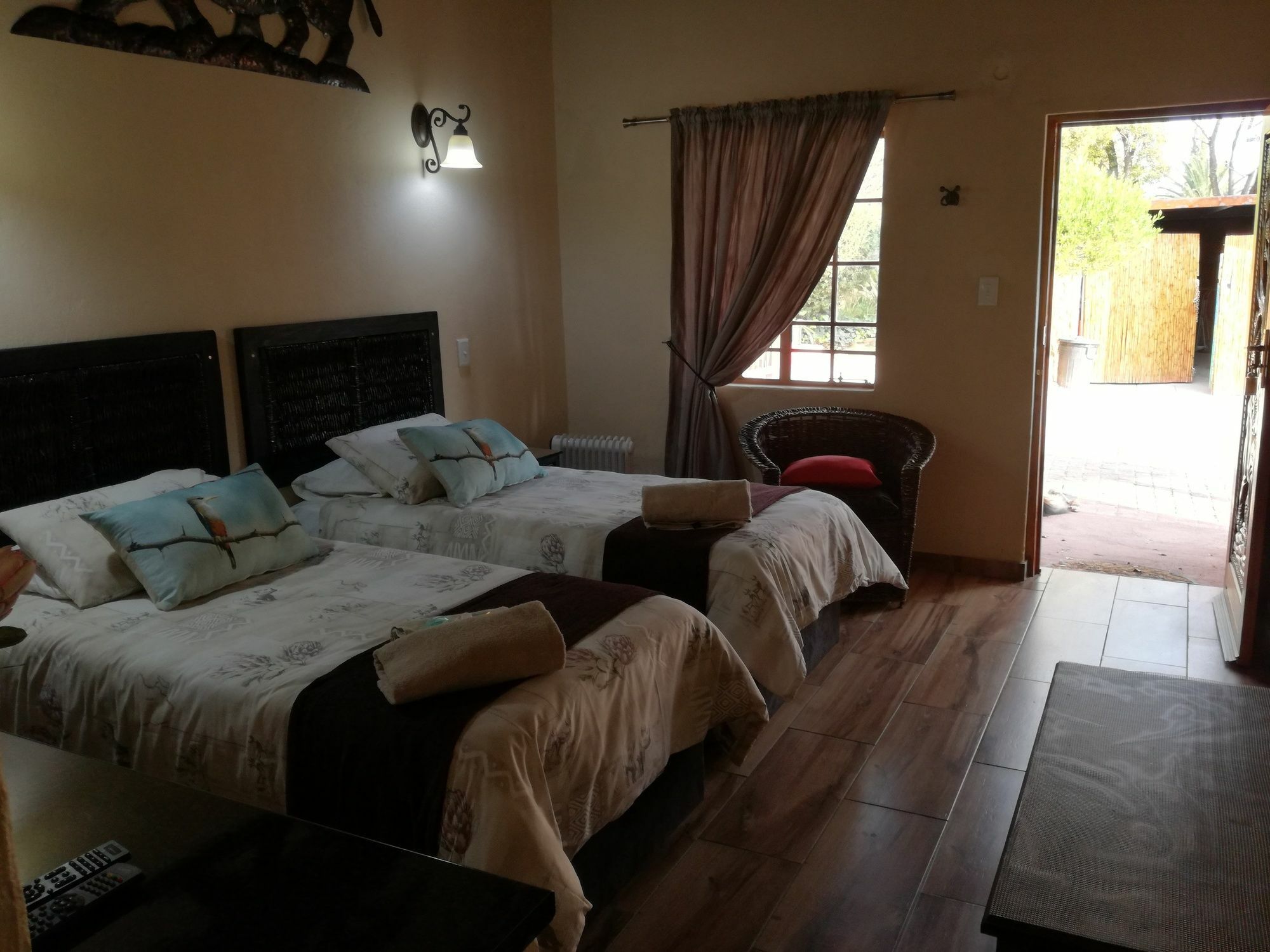 All Over Africa Guest House Kempton Park Kültér fotó