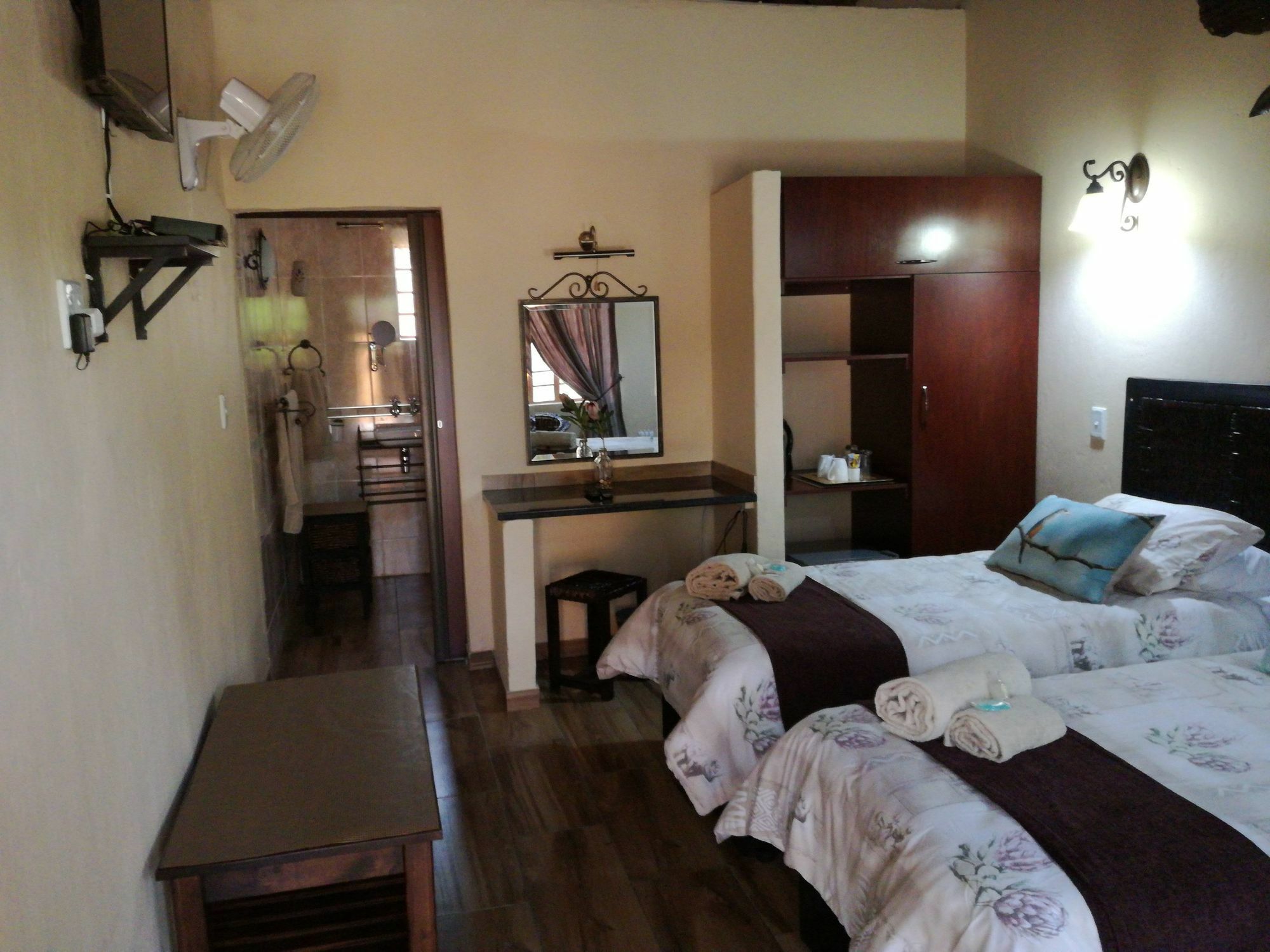 All Over Africa Guest House Kempton Park Kültér fotó